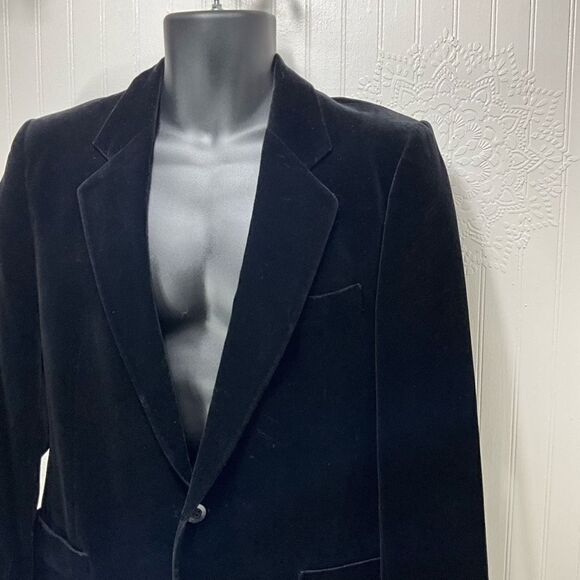 VINTAGE IVES SAINT LAURENT Velvet Blazer - Picture 2 of 7